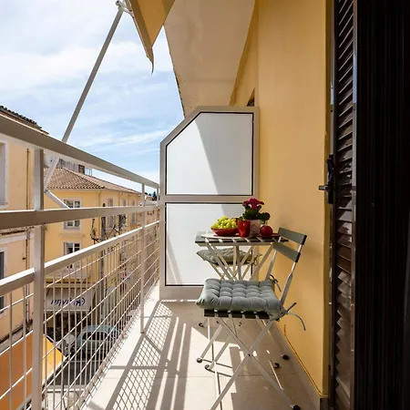 Chrysallida Apartament *